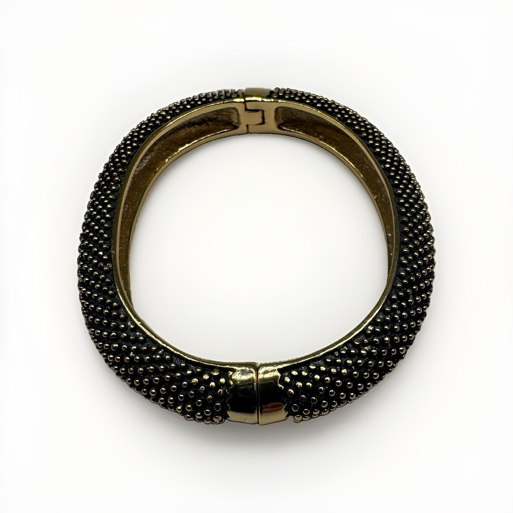 Vintage Gold Tone Black Textured Oval Hinged Bangle Bracelet Magnetic Clasp